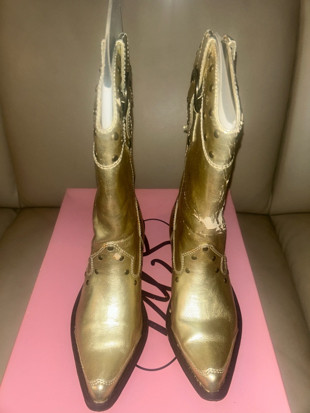 “SEND BEST REASONABLE OFFER”! Metallic Gold Pointed-Toe Women's Boots Peeled Pic
